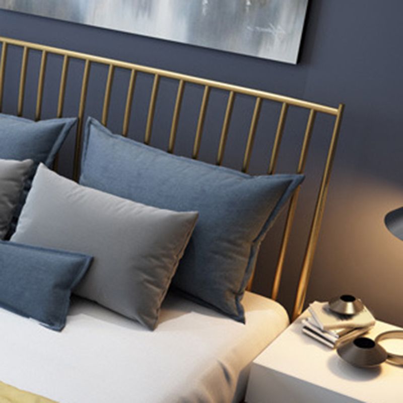 Metal Headboard Standard Bed Open-Frame Bed with Custom Legs