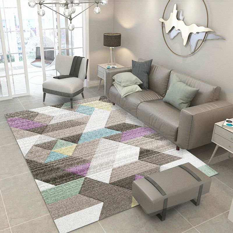 Creative Geometric Pattern Indoor Rug Funky Modern Polyester Carpet Stain Resistant Washable Area Carpet for Living Room