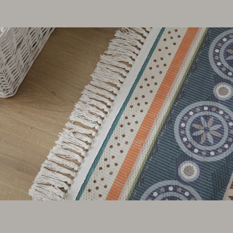 Minimalistischer Normatic Tribe-Teppich, mehrfarbiger Baumwollteppich, pflegeleichter Teppich für die Heimdekoration