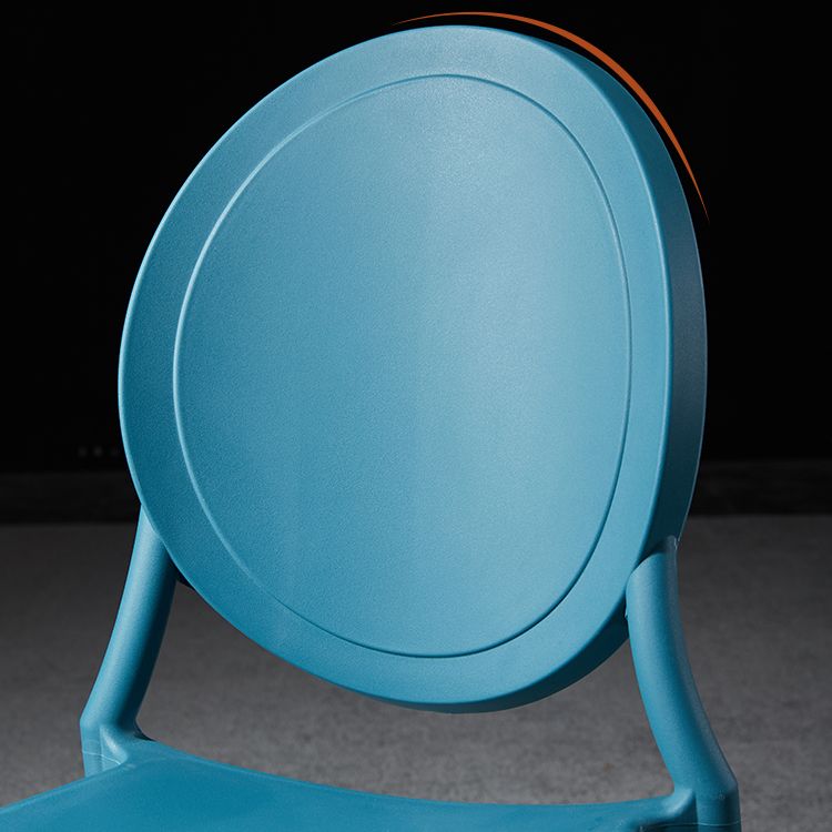 Chaise de salle à manger en plastique de style moderne, chaises latérales empilables à dossier ouvert pour la cuisine