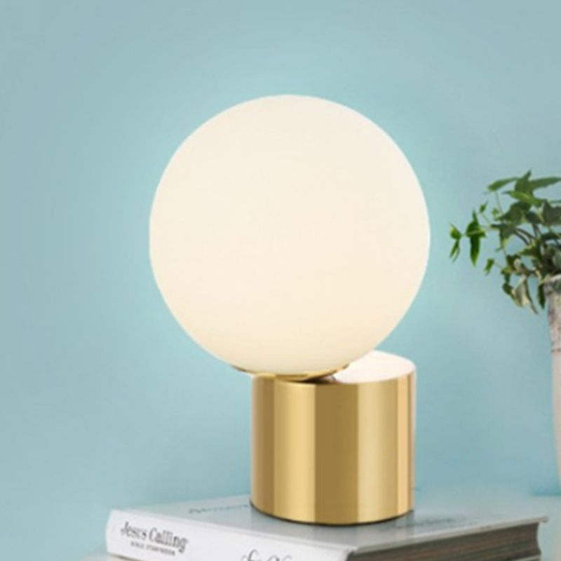Lampe de table à balle en verre givré contemporain élégant 1 éclairage de table dorée clair avec base de cylindre