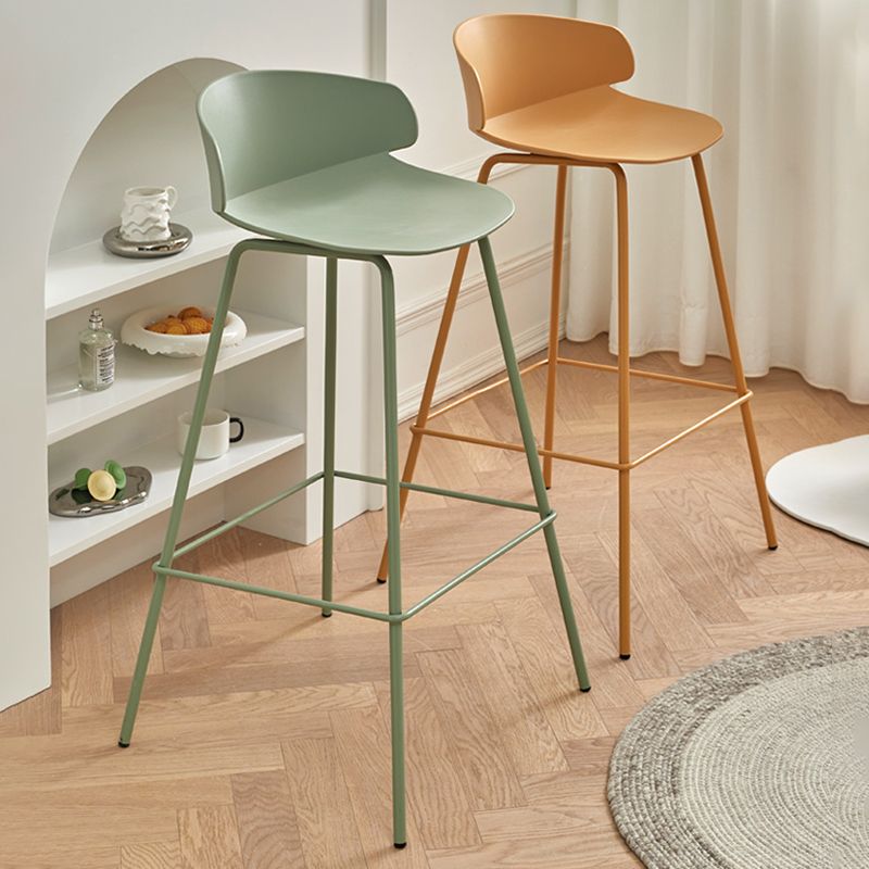 Scandinavian Matte Finish Metal Bar Stool Milk Tea Shop Footrest Stool