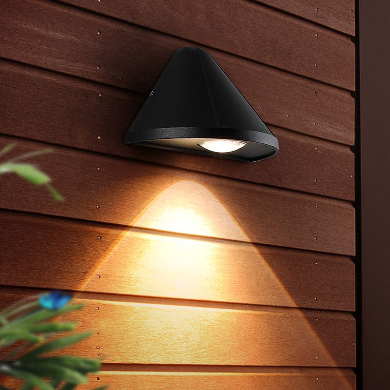 Cone Modern LED Wall Mount Aluminum Wall Light in Black / White