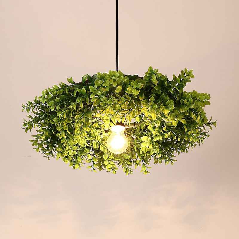 Plafond noir en métal