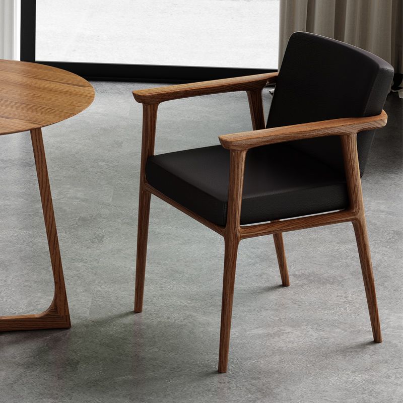 Silla de comedor tapizada con respaldo sólido de estilo tradicional para interiores