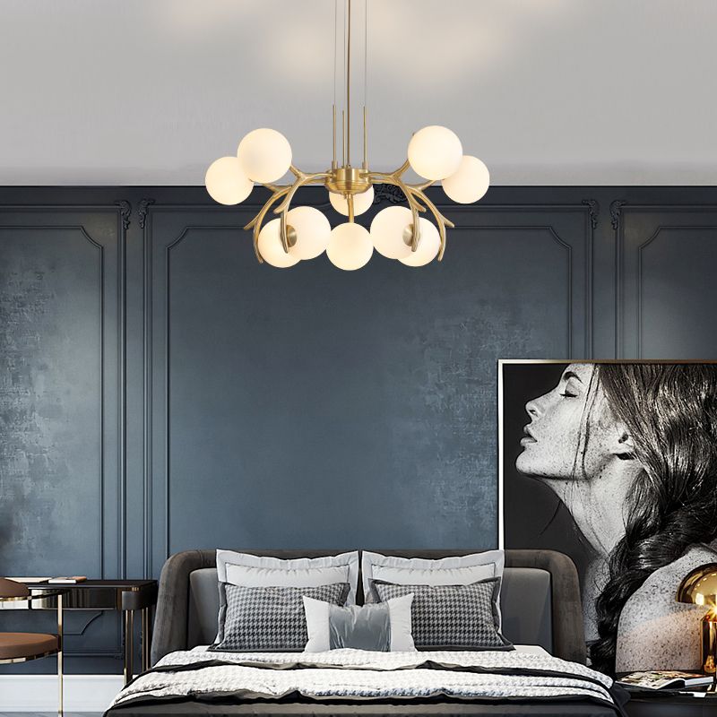 Lampadario a sospensione rotonda moderna opale glassata vetro a 10 teste Apparecchiatura per illuminazione a sospensione in oro