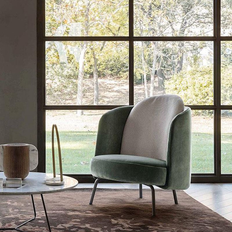Modern Style Recessed Arms Chair with Black Metal Basic Four Leg