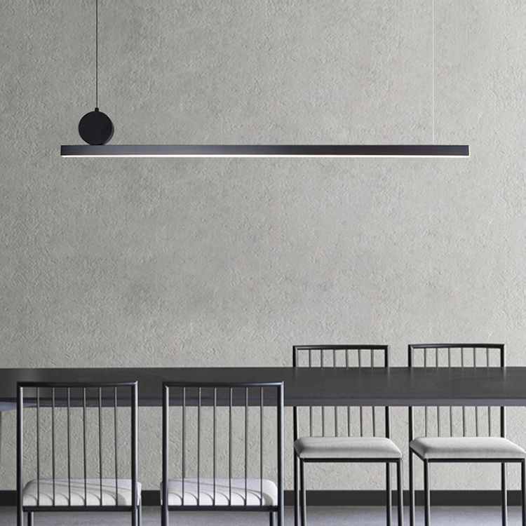 Lineare Inselleuchte moderne Metall -Einzelhellinsel Deckenleuchte in Schwarz