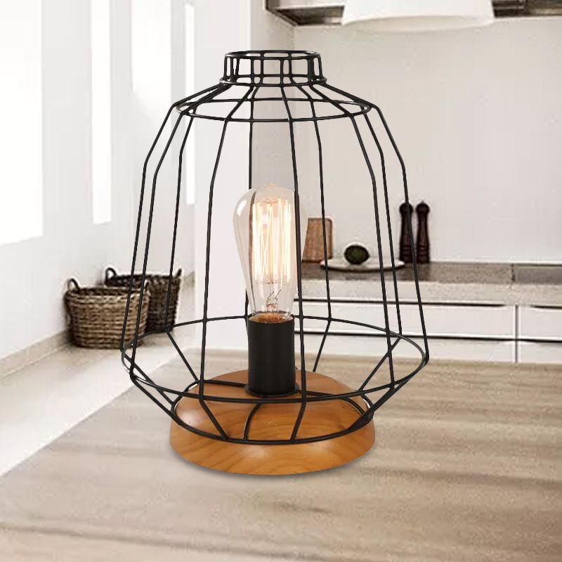 1 lampe de table de bulbe industrielle élégante poire / barillet ombre en métal et lampe à tâche en bois avec garde de fil en noir pour chambre à coucher