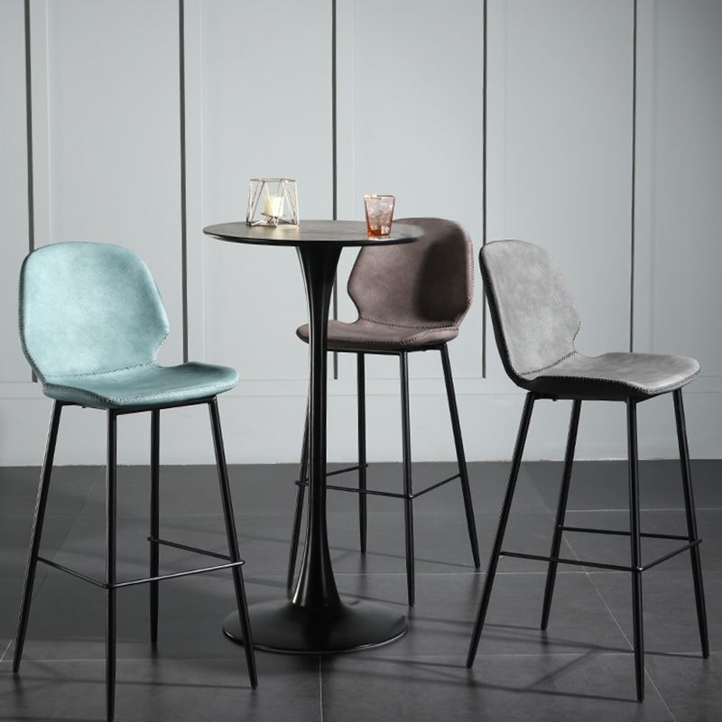 Taburete de bar sin brazos con respaldo moderno, taburete de bar de hierro para balcón con cojín de cuero