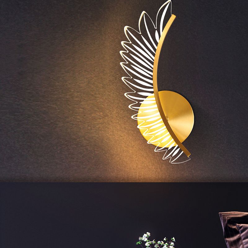 Modern Unique Shape Wall Mount Light Fixture Sconce Lamp in Gold for Dining Room