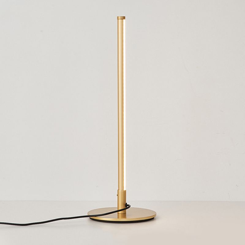 Lampada da tavolo moderna da tavolo a 1 luci Luce da tavolo di protezione dagli occhi lineari per dormitorio