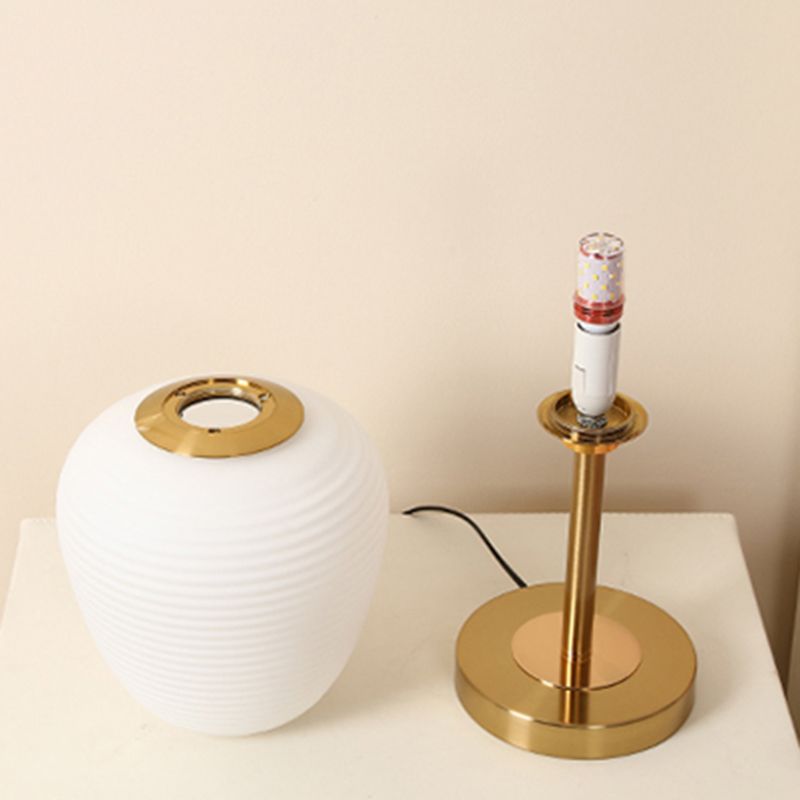 Flowerbud-Glas Nachttisch Lampen Einfachheit 1 Lichttisch Licht für Wohnzimmer