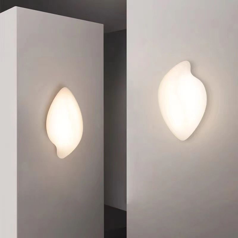 Single Modernism Wall Mounted Sconce White Acrylic LED Wall Light for Bedroom