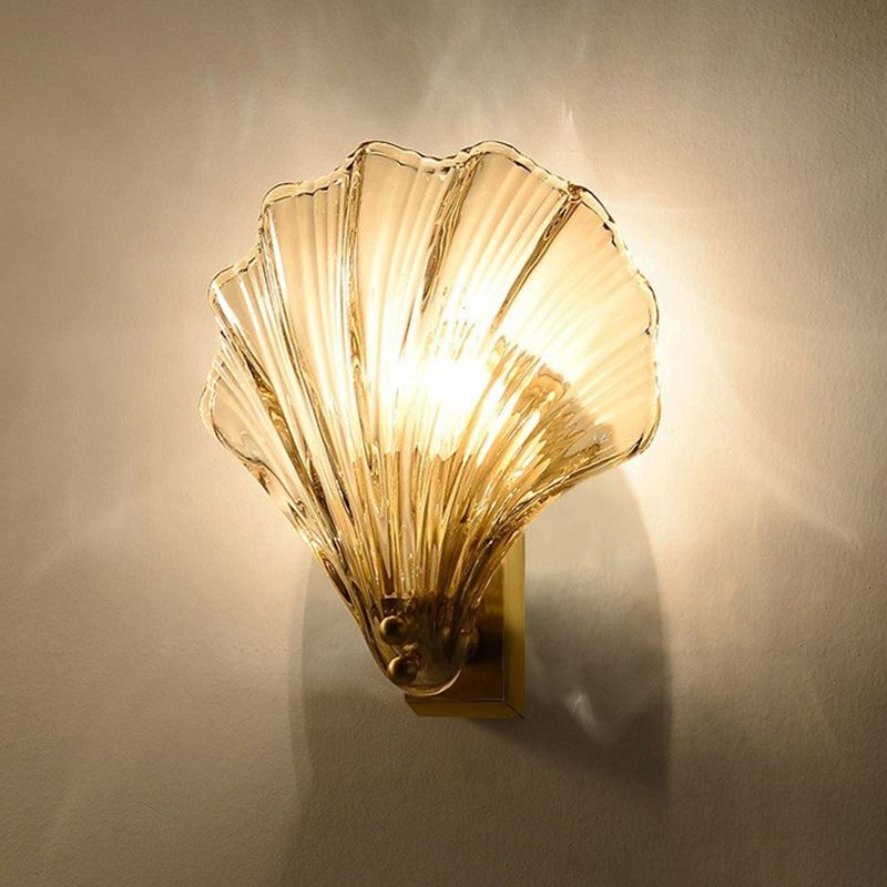 Lámpara posmoderna con lámpara con cáscara de cristal transparente sombra para dormitorio