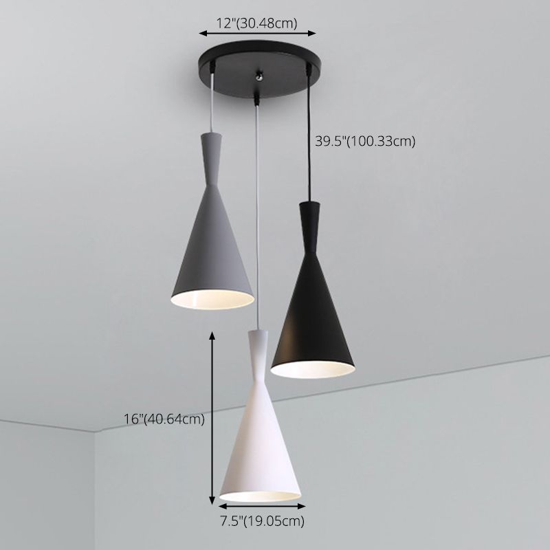 3 Lichter Sanduhrhänge anhängende Lichter Nordic Style Aluminium Multi Light Anhänger für das Restaurant