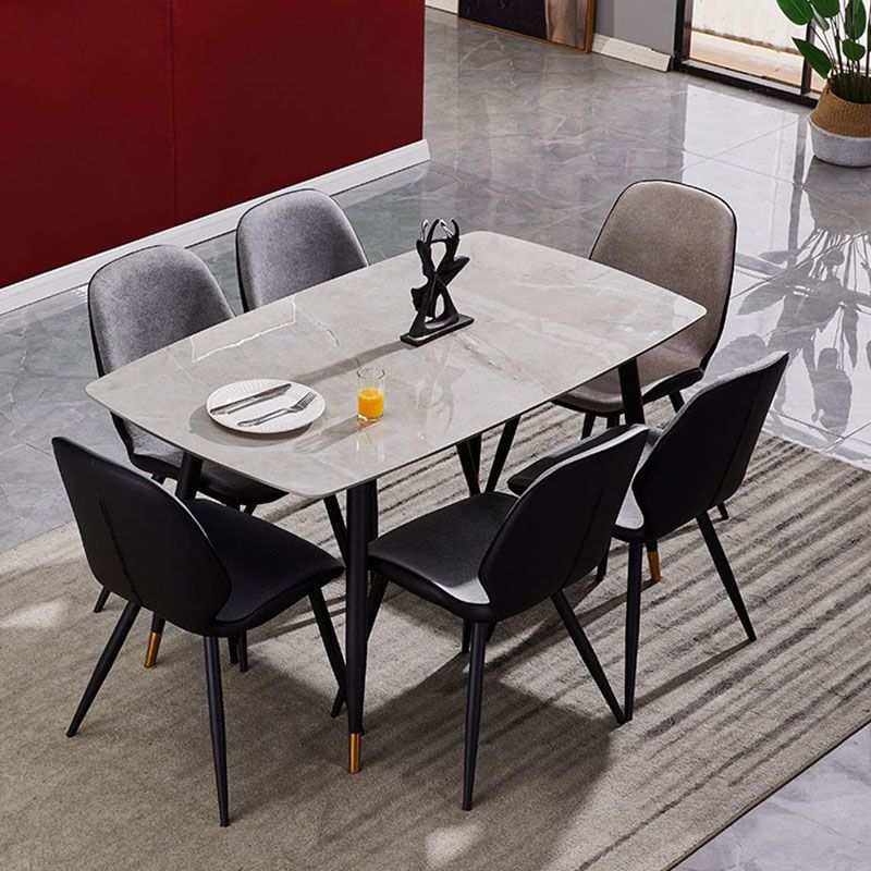 La parte posterior sólida sin brazos del diseño minimalista preside el cuero de la microfibra que cena la silla lateral