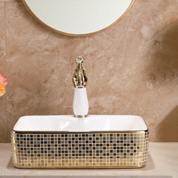 Traditional Bathroom Sink Porcelain Round Vessel Lavatory Sink with Pop-Up Drain