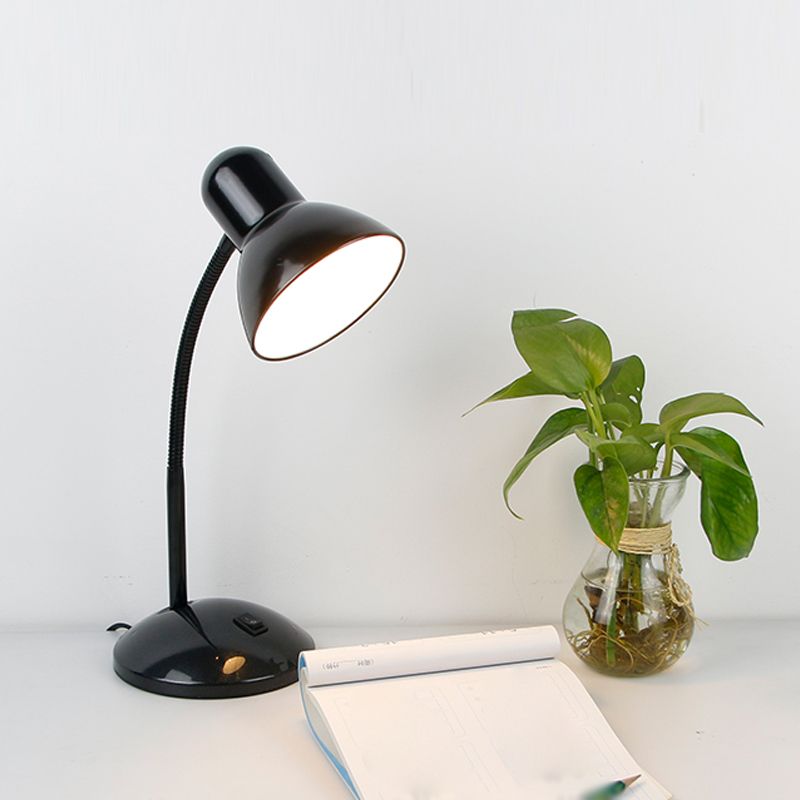 Lampada da scrivania moderna in stile nordico lampade da tavolo macaron per salotto camera da letto per bambini