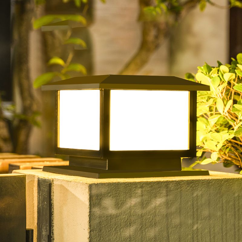 Simple LED Pillar Light Geometric Solar Lighting Fixture for Backyard
