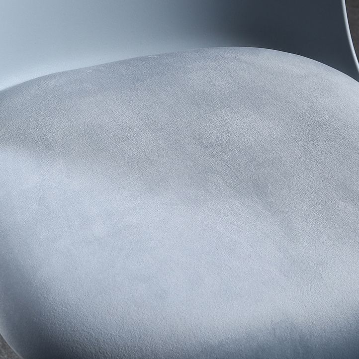 Chaise d'appoint de restaurant scandinave en plastique, finition mate, chaise de salle à manger Parsons (Ensemble de 4)