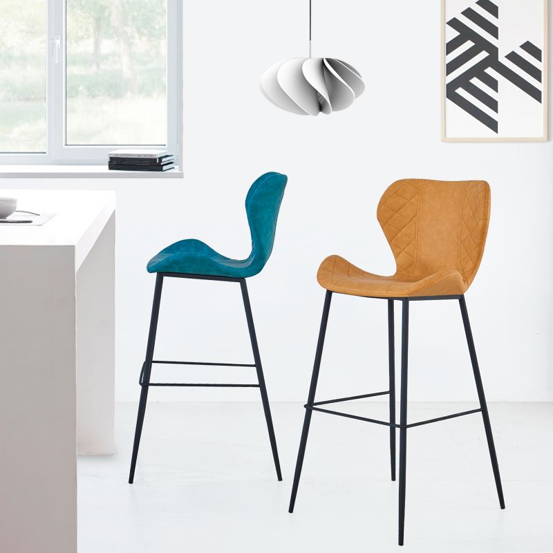 Industrial Indoor Bar-stool Leather Footrest Bucket Black Base Bar and Counter Stool