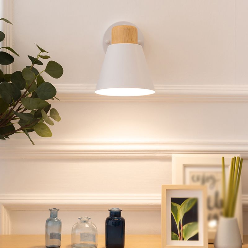 Modern Metal Wall Sconce Lighting White Wall Mounted Lights for Bedroom