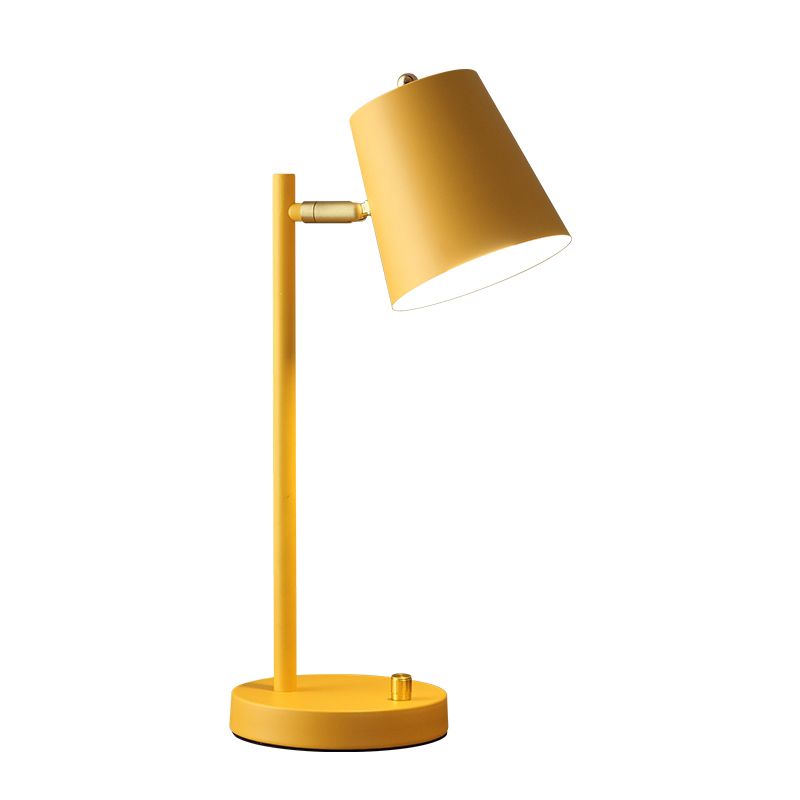 Lámparas de mesa nocturna de estilo macarrón Barril de 1 luz de dormitorio luces de noche con sombra de metal