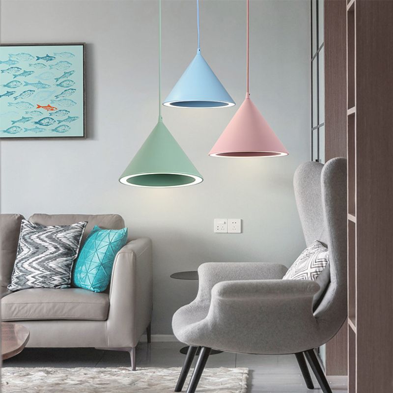 Light Aibture a ciondolo a led in stile Nordico cono con l'ombra metallica con tonalità metallica