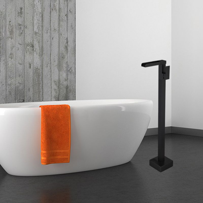 Floor Mounted Metal Freestanding Tub Filler One Handle Freestanding Bathtub Faucet