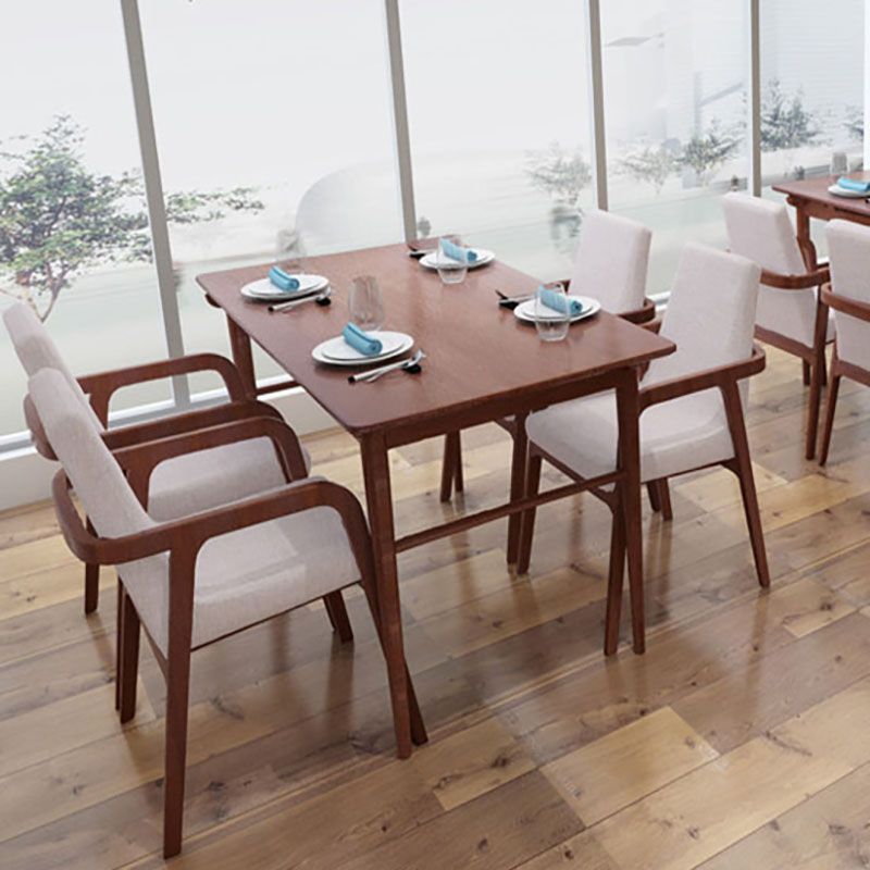 Silla de comedor de madera tradicional para uso doméstico Silla acolchada con respaldo sólido con brazo