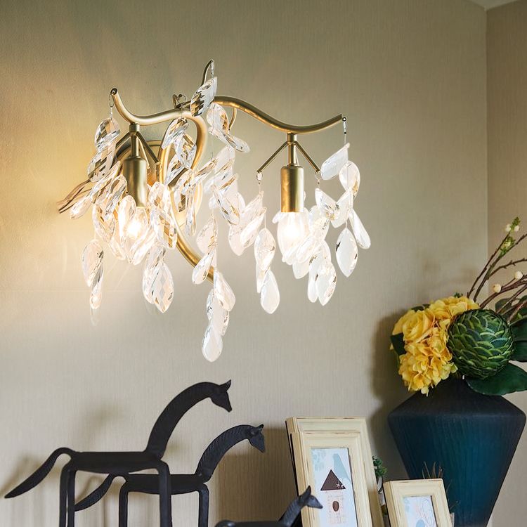 Unique Shape Metal Wall Lighting Modern Style 2 Lights Wall Mounted Light in Gold