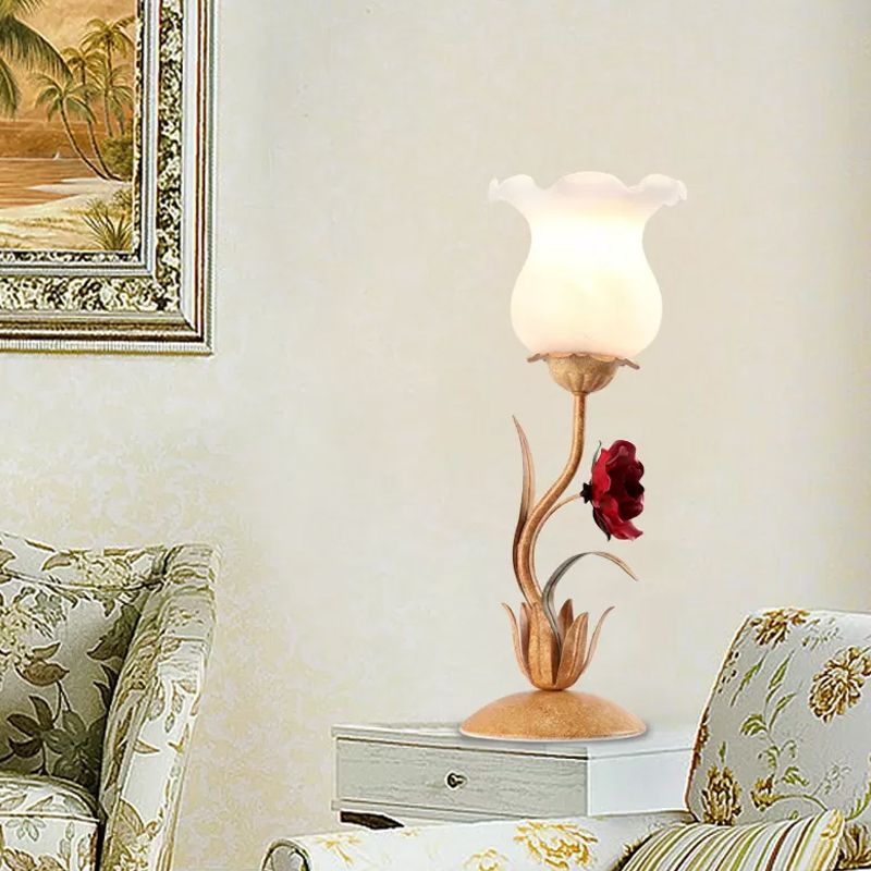 Beige/White/Green Flower Nightstand Lamp American Garden Frosted Milky Glass 1-Head Living Room Table Light