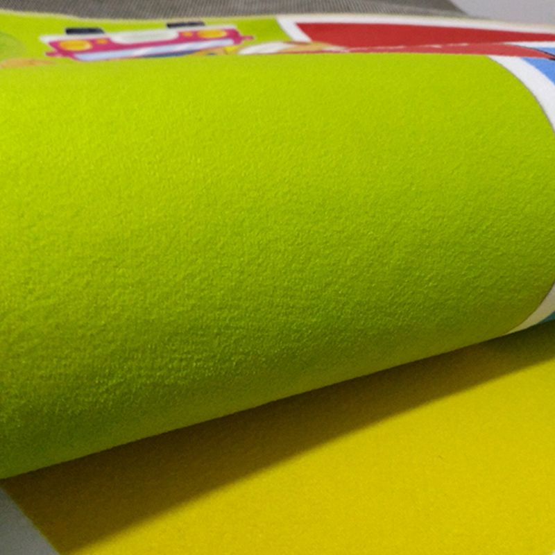 Green Modern Carpet Polyester Football Field Pattern Rug Anti-Slip Easy Care Rug for Drawing Room