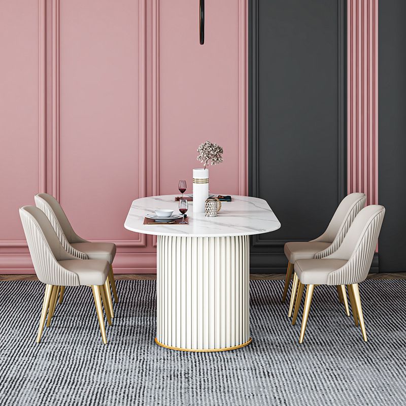 Ovaal gesinterde stenen eettafel moderne tafel in wit met metalen dubbele voetstukbasis