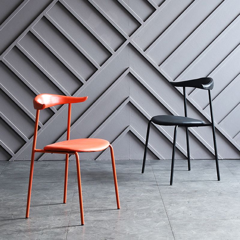 Sillas de comedor de estilo moderno, sillas laterales sin brazos con respaldo abierto y patas de metal para cocina