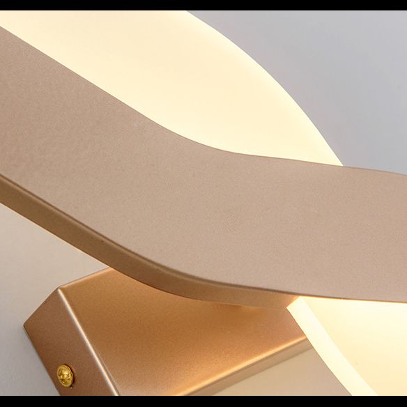 Contemporary Style Wall Light Rotatable LED Acrylic Sconce Light Fixture for Bedside