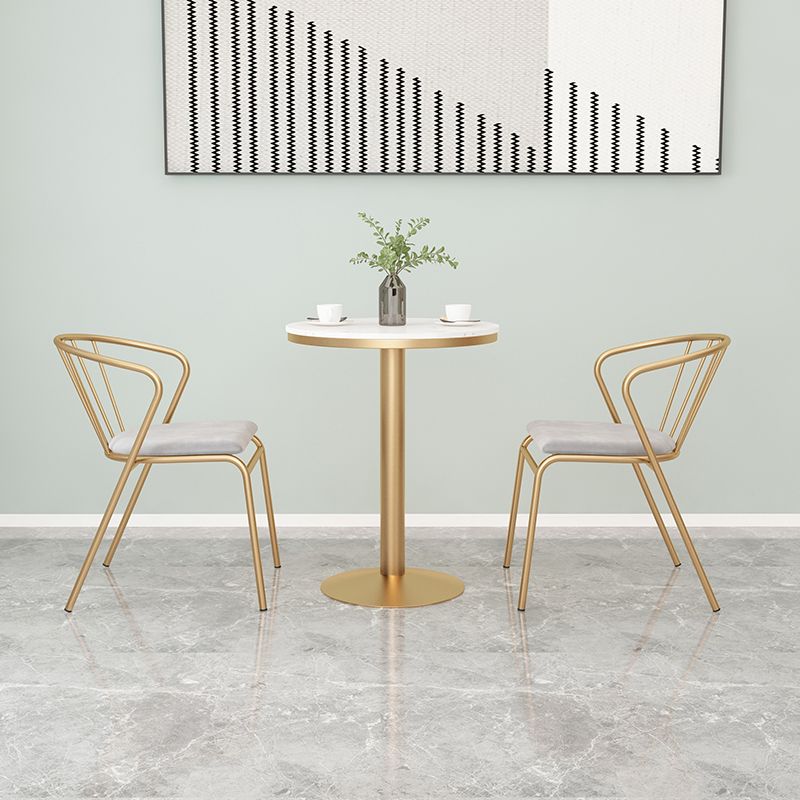Metal Traditional Luxury Round Table White Stone Top Table with Pedestal Base