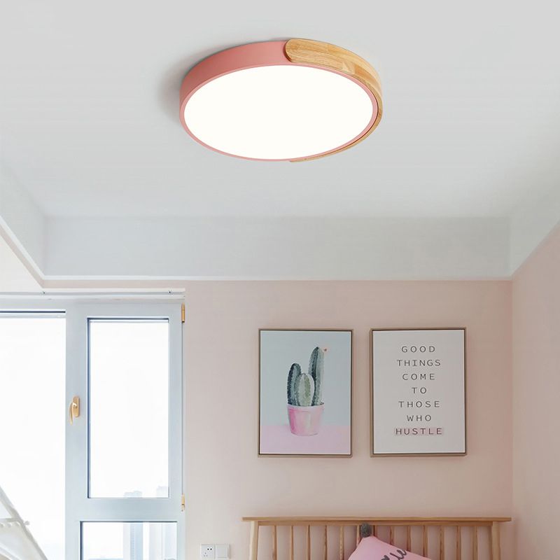 Circular Metal Flush Mount Light Fixture Nordic Style LED Flush Ceiling Light Fixture