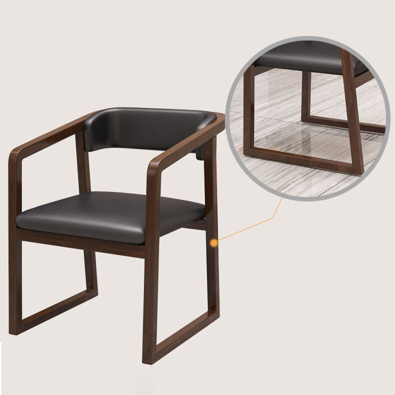 Las sillas de fresno de estilo tradicional abren la silla de comedor de la cocina del brazo trasero sola