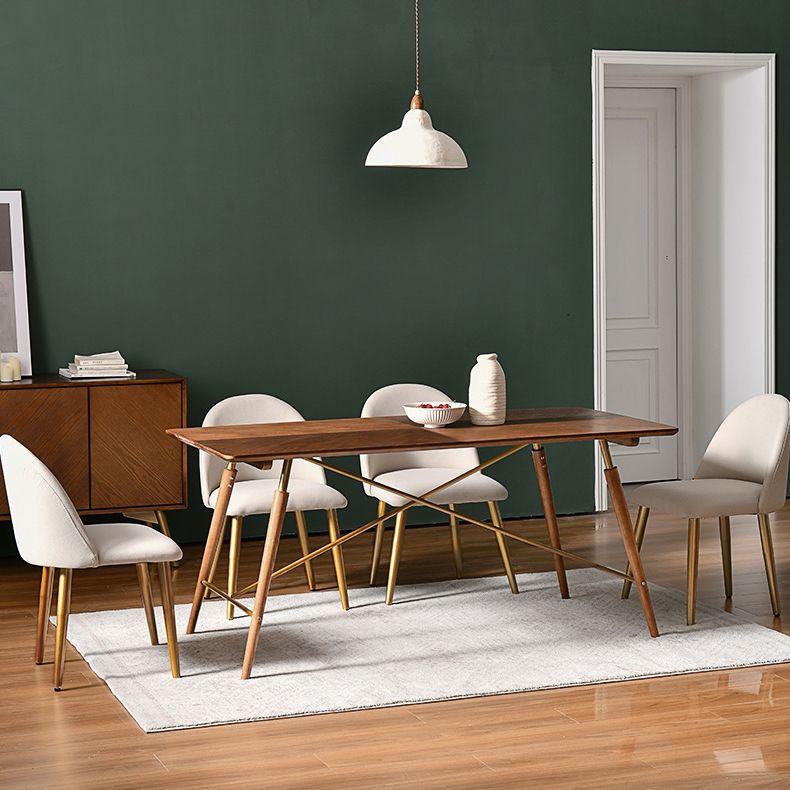 Traditional Luxury Dining Table Brown Wooden Dining Table for Home Use