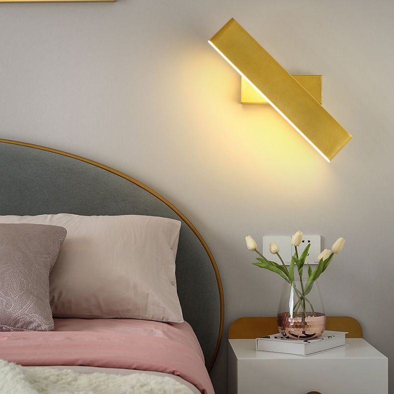 Lampada a parete a LED rettangolare acrilica in stile moderno in ferro battuto in ferro battuto con una parete per camera da letto