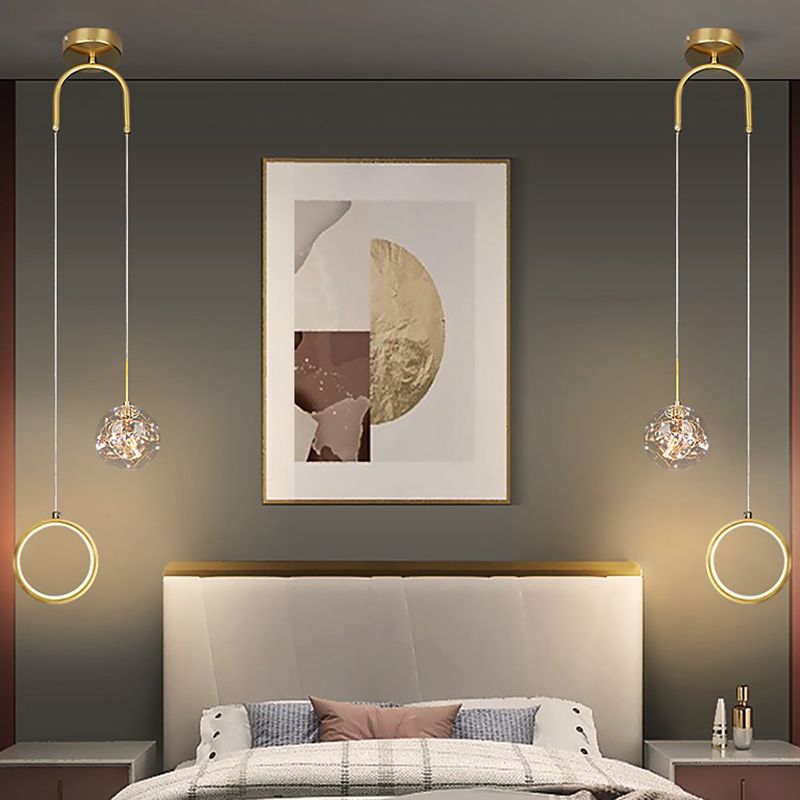 Verre contemporain circulaire et pendentif à la balle mené pour une salle à manger