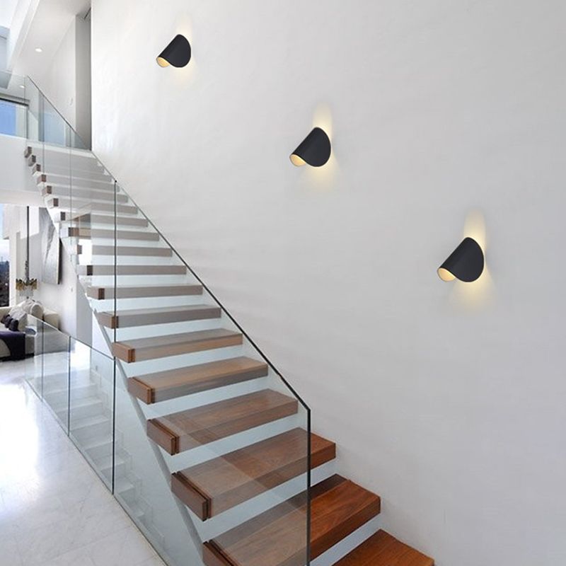 Nordic Style Metal Wall Light Arc Shape Rotatable Wall Lamp for Living Room