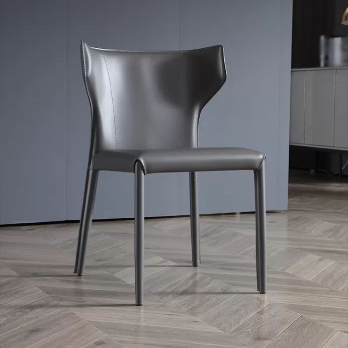 Chaise d'appoint en cuir de selle, style design, finition mate, chaise de salle à manger à oreilles