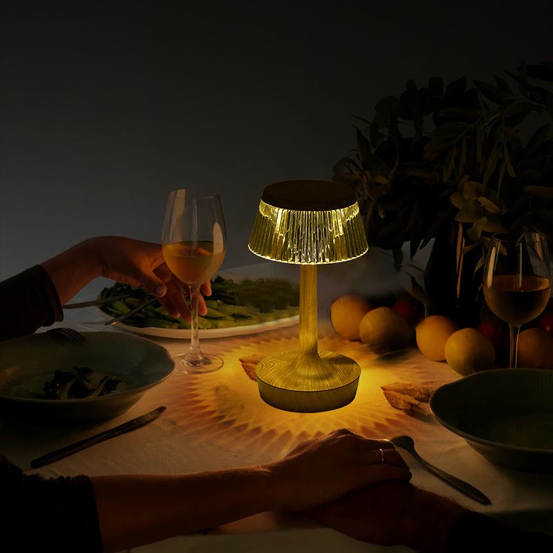 Minimalistische Nachttischlampe Metall Schlafzimmer LED -Tischleuchte