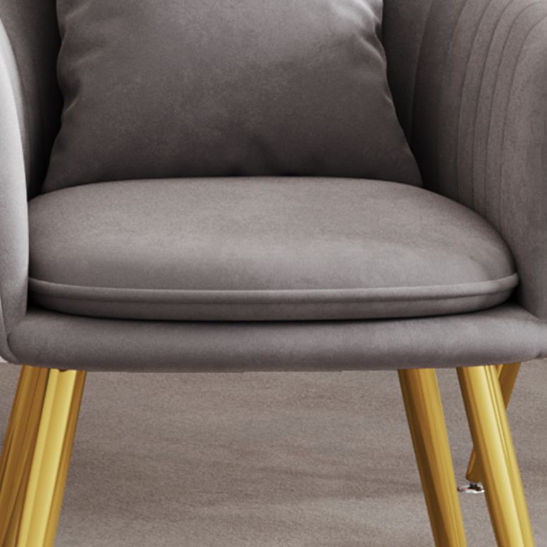 Silla de comedor de metal de estilo escandinavo Silla tapizada dormitorio con brazo