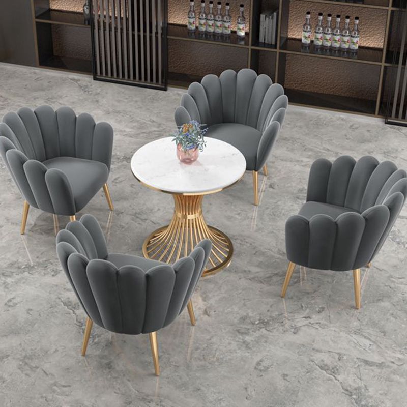 Runder weißer Esstisch Sintered Stone Tisch Luxusstil mit Sockel