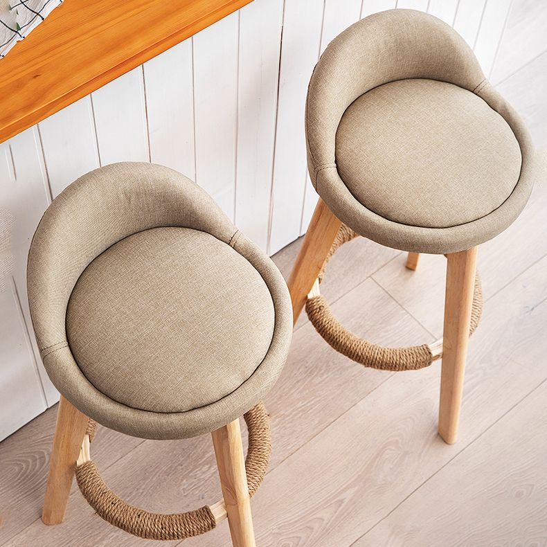 Taburete de bar de estilo escandinavo, patas de madera, asiento redondo con respaldo bajo