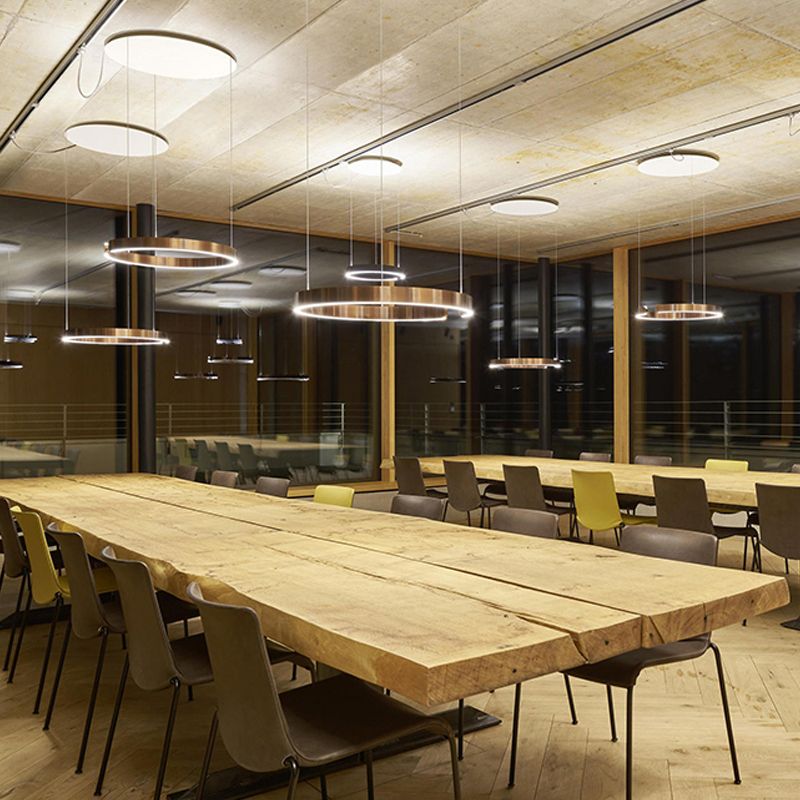 Éclairage de suspension ronde Amélioration de lad hanging LED postmoderne pour salle à manger